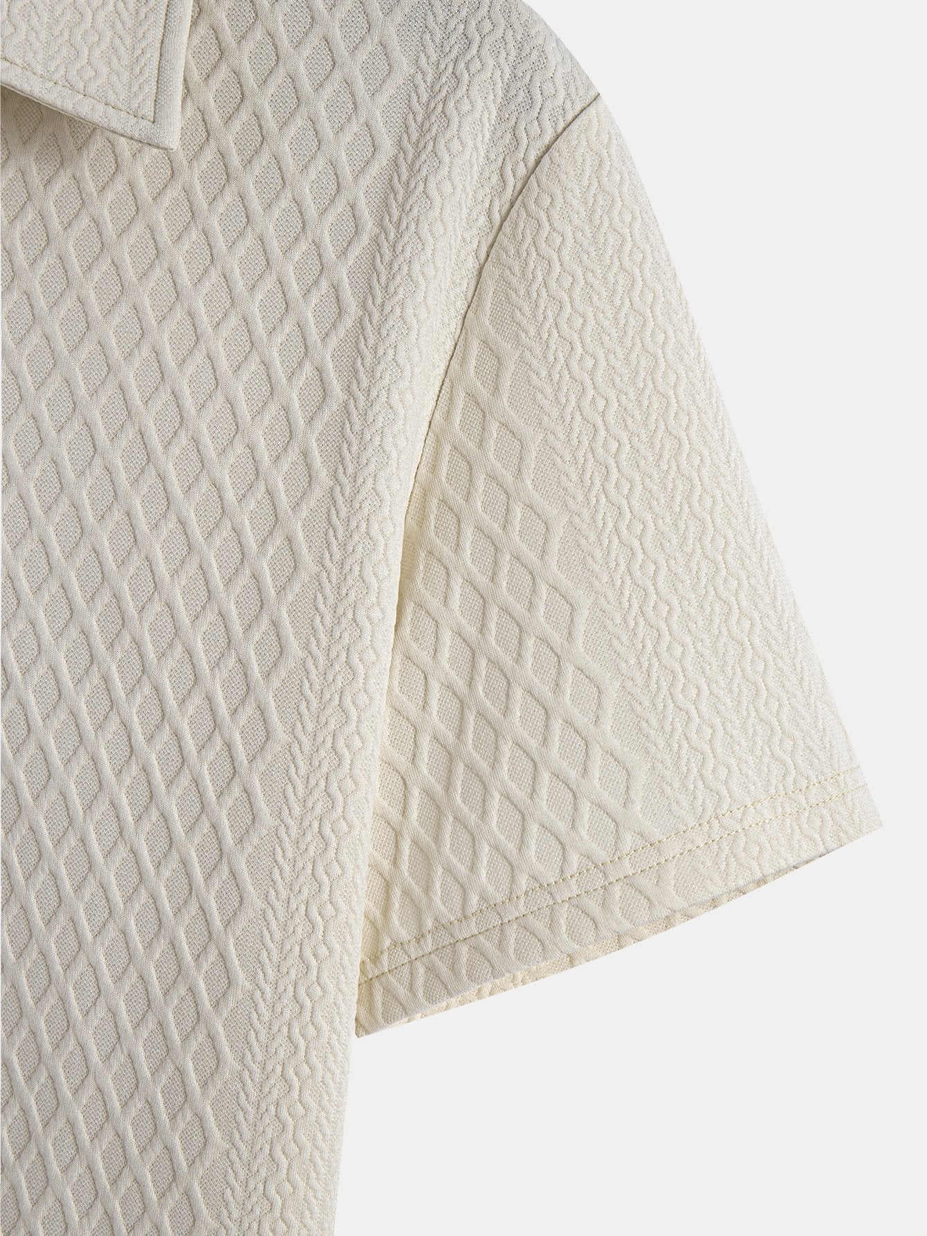 Geometric Jacquard Polo with Rhombus Design
