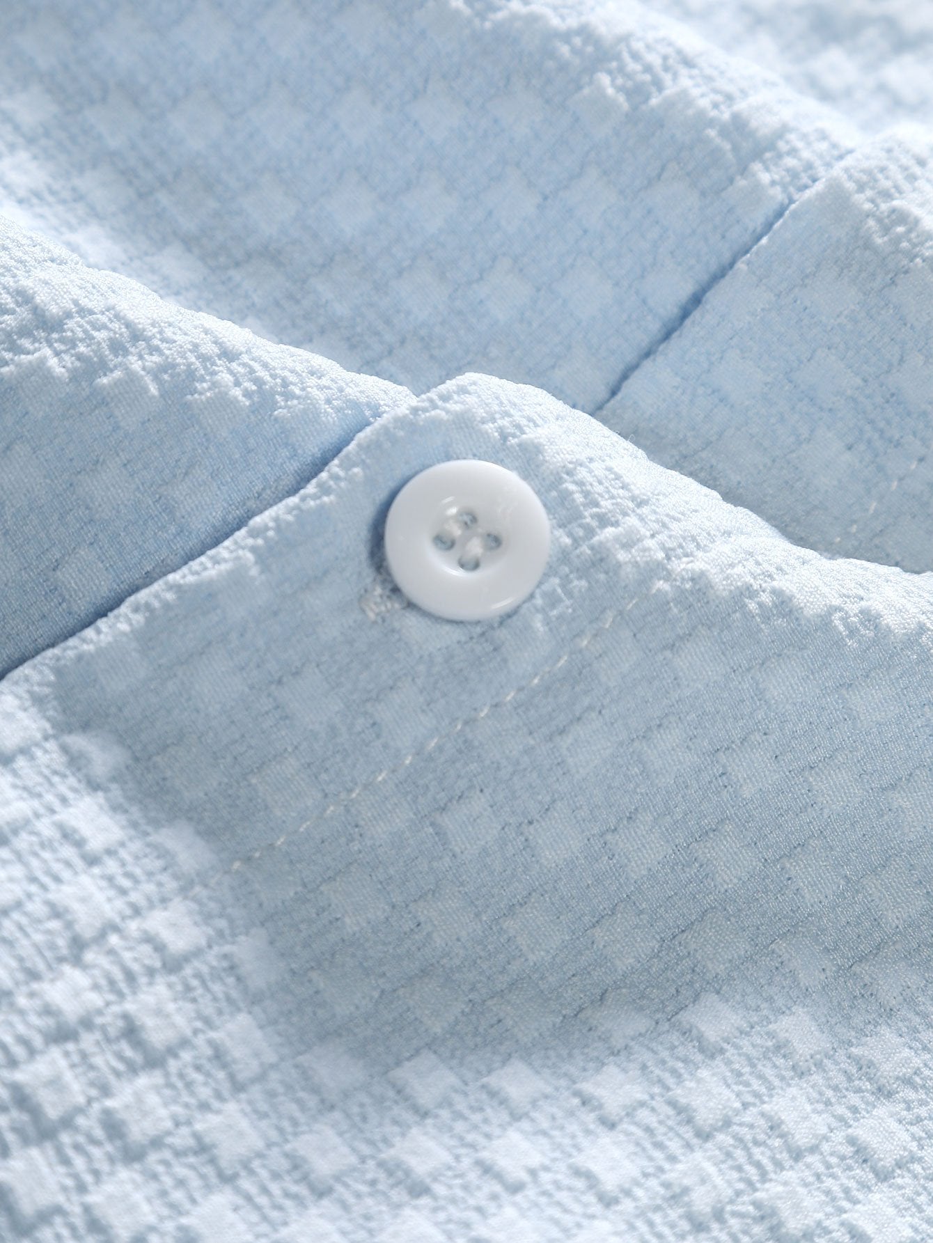 Button-Up Shirt with Checkerboard Jacquard Pattern