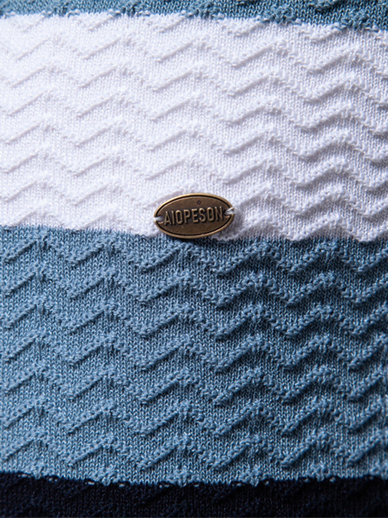 Textured Jacquard Knit Zip-Up Polo with Contrast Details