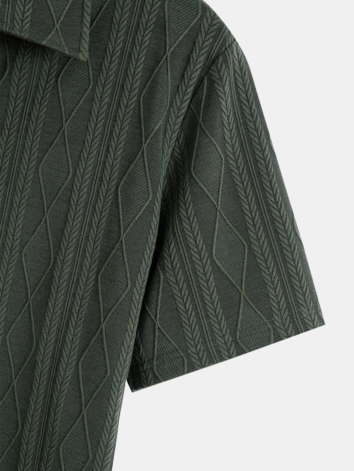 Jacquard Polo with Knitted Geometric Rhombus Design